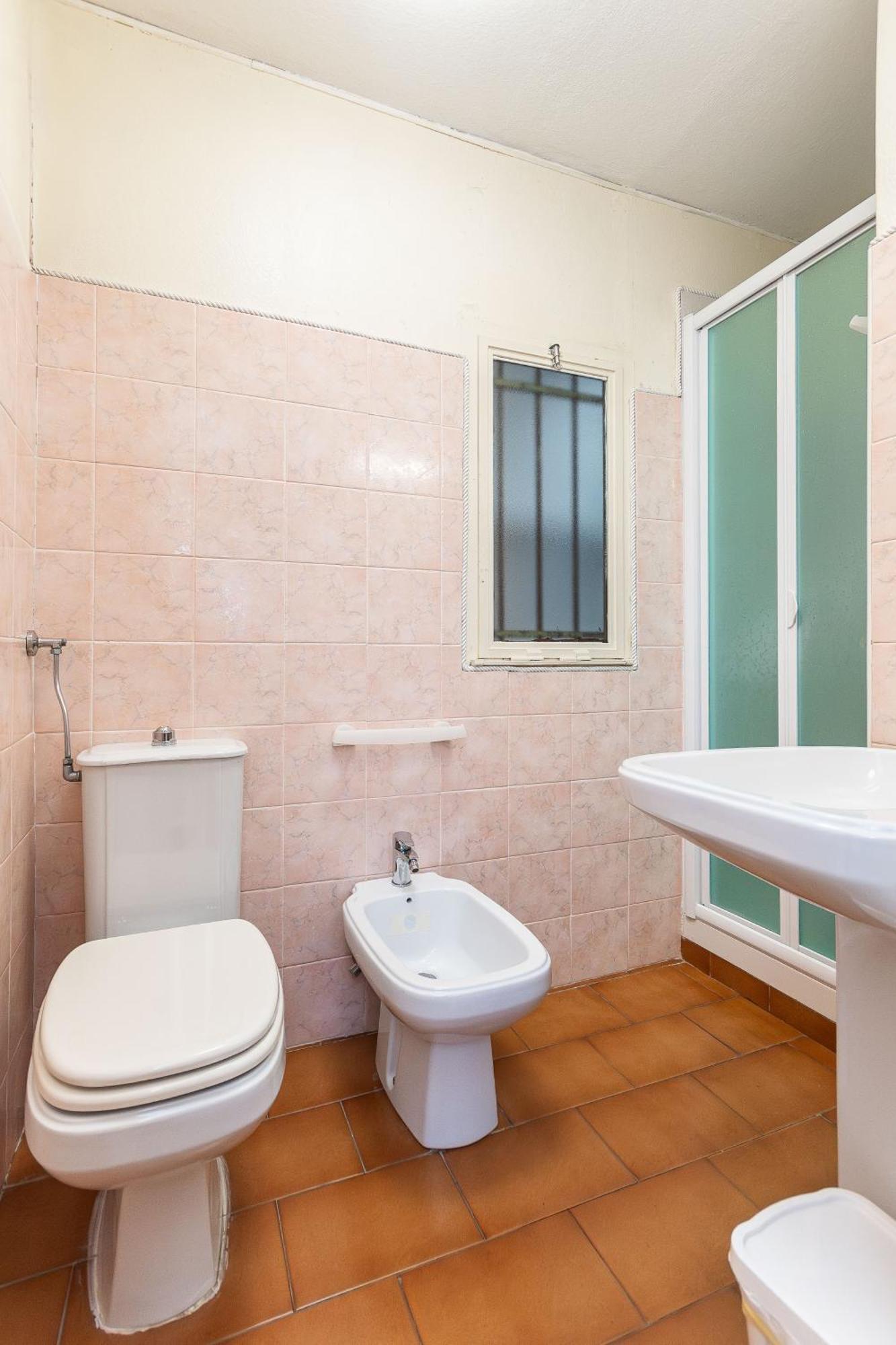 Marina dʼAndora C22 Beachfront Villa - Spa Bath, Pool, Private Beach, Parking Free מראה חיצוני תמונה