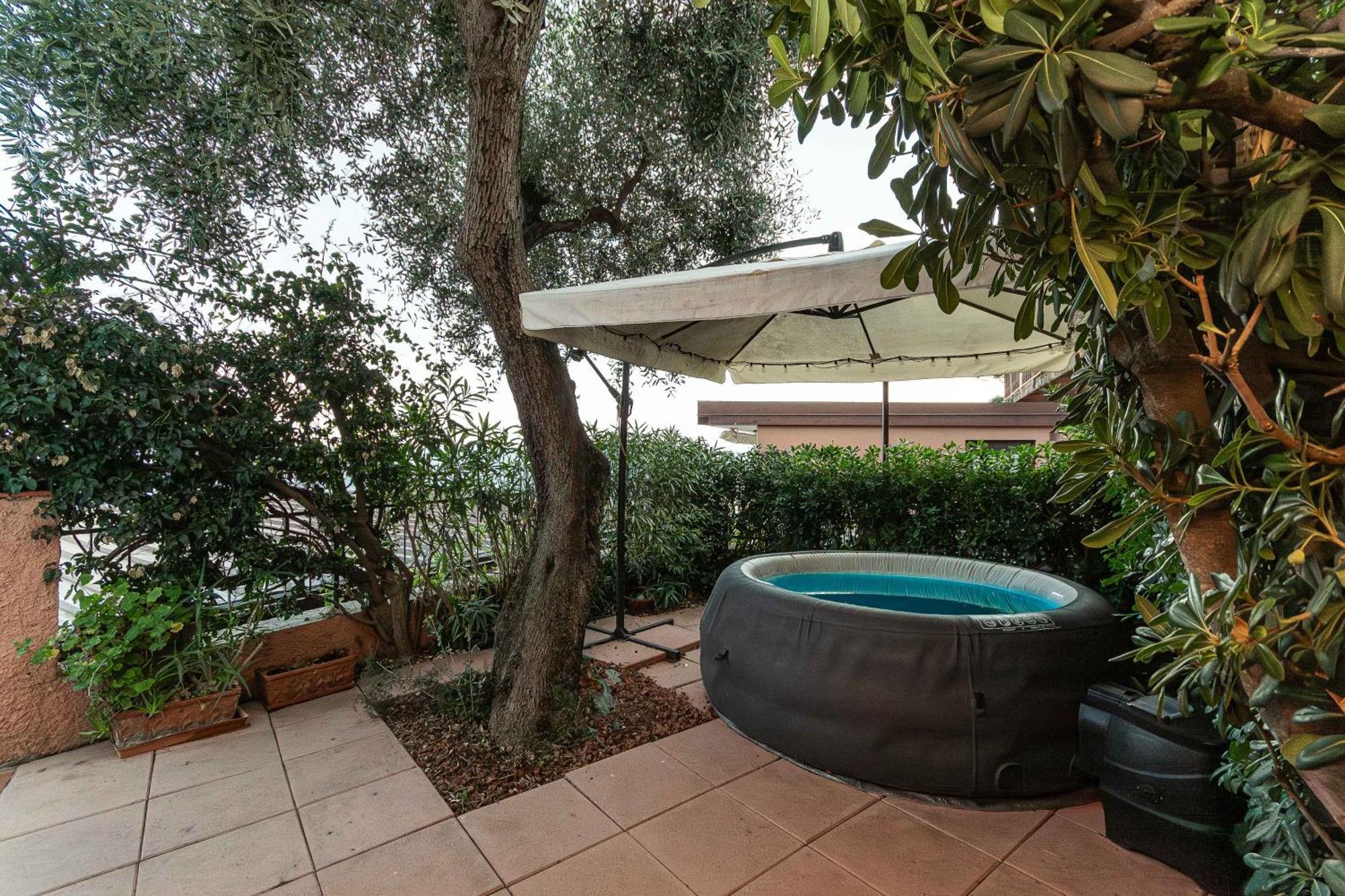 Marina dʼAndora C22 Beachfront Villa - Spa Bath, Pool, Private Beach, Parking Free מראה חיצוני תמונה